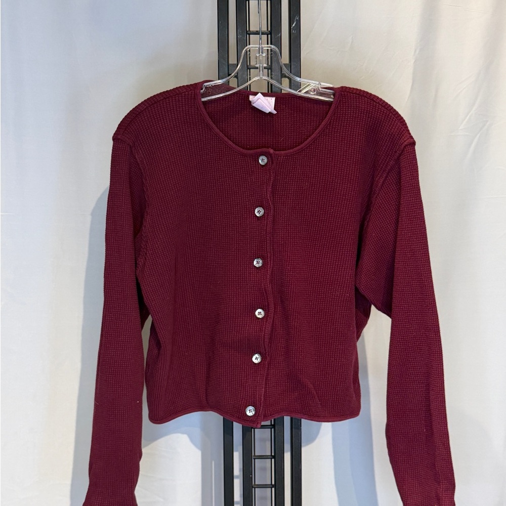 Elegant‎ Maroon Button-Up Crop Top